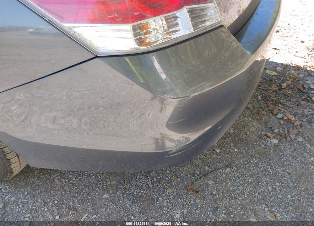 2011 HONDA ACCORD VIN: 1HGCP2F34BA058598