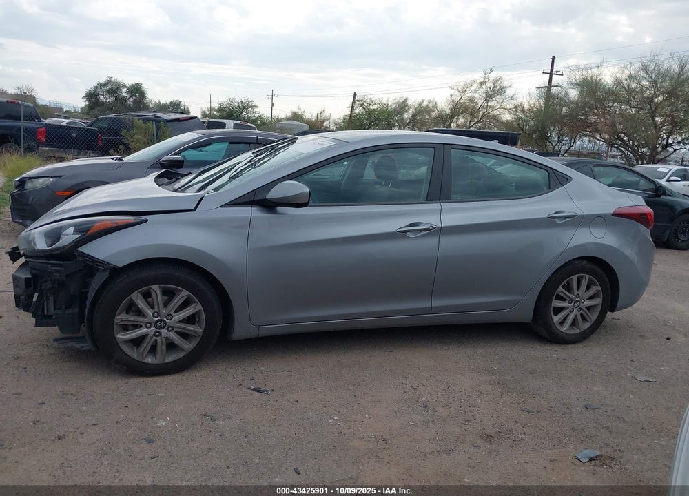 2015 HYUNDAI ELANTRA SE VIN: 5NPDH4AEXFH596001