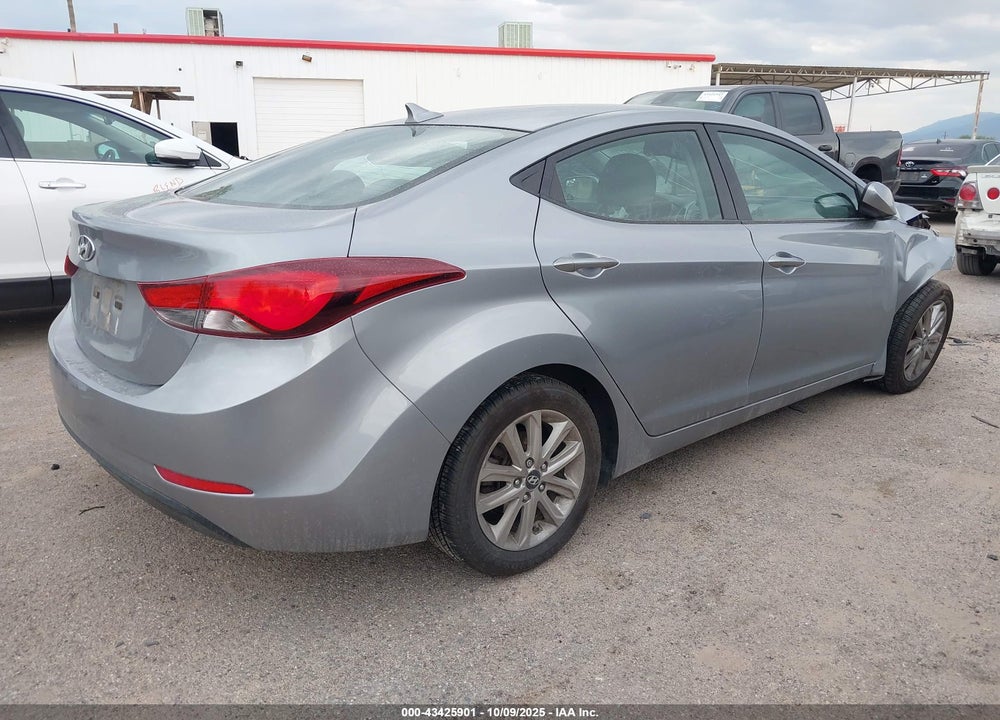 2015 HYUNDAI ELANTRA SE VIN: 5NPDH4AEXFH596001