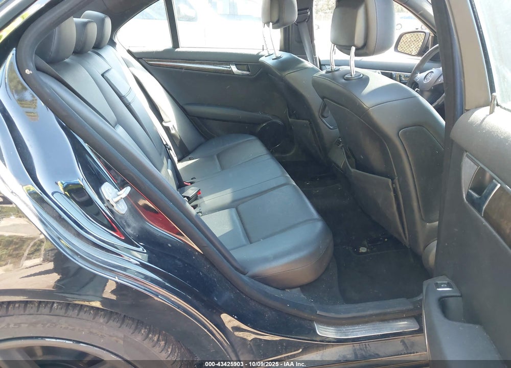 2009 MERCEDES-BENZ C CLASS VIN: WDDGF56X79R042758