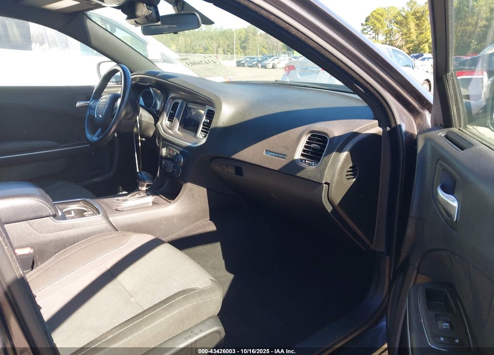 2022 DODGE CHARGER VIN: 2C3CDXBG9NH255645