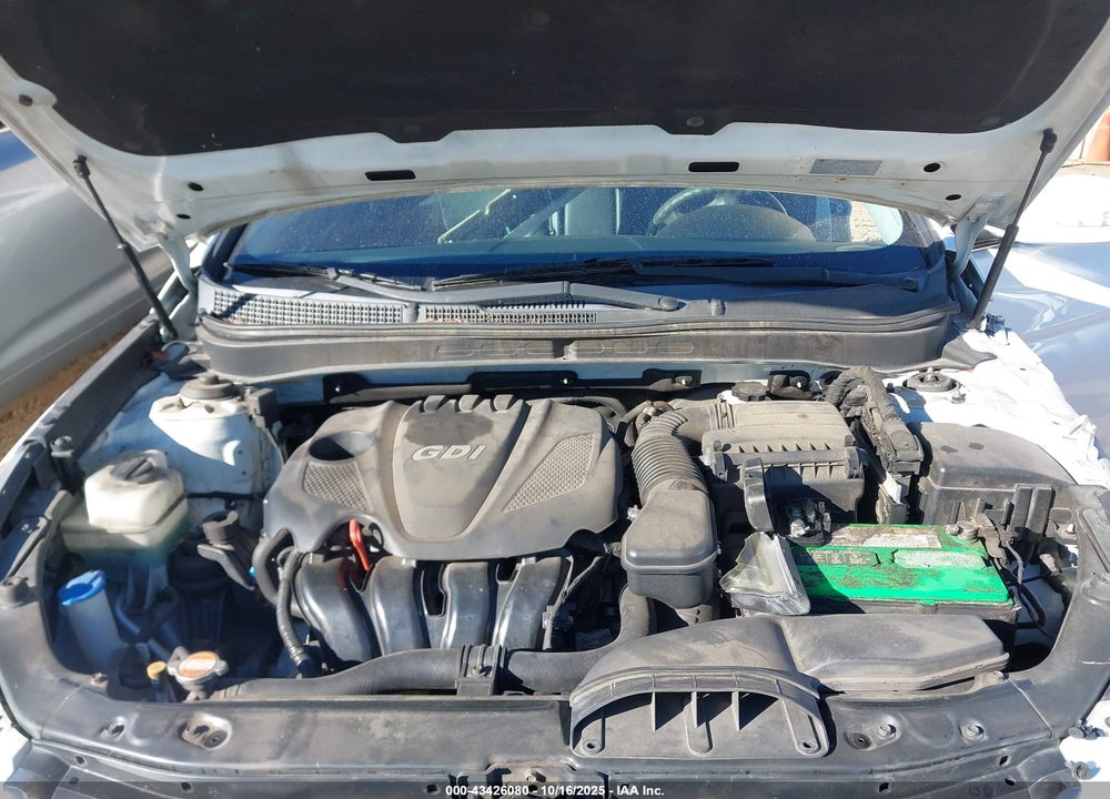 2011 HYUNDAI SONATA VIN: 5NPEC4ACXBH031758