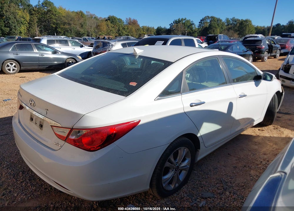 2011 HYUNDAI SONATA VIN: 5NPEC4ACXBH031758