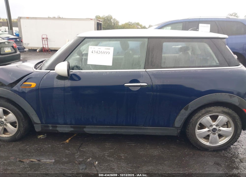2015 MINI HARDTOP COOPER VIN: WMWXM5C5XF3A57949