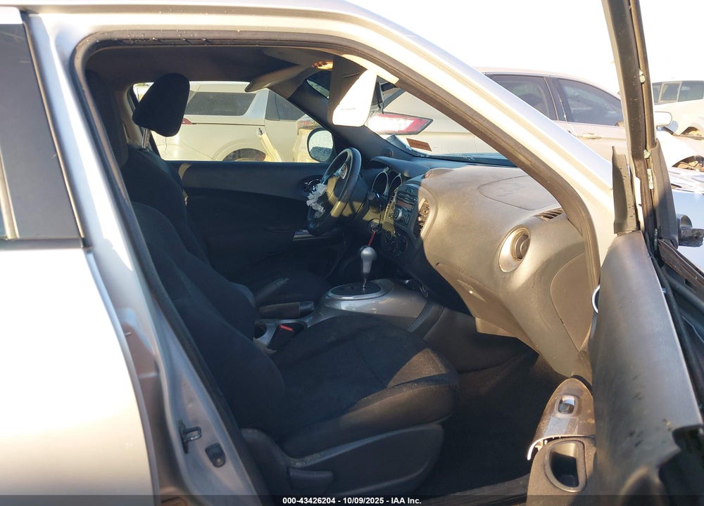 2013 NISSAN JUKE VIN: JN8AF5MR5DT220994