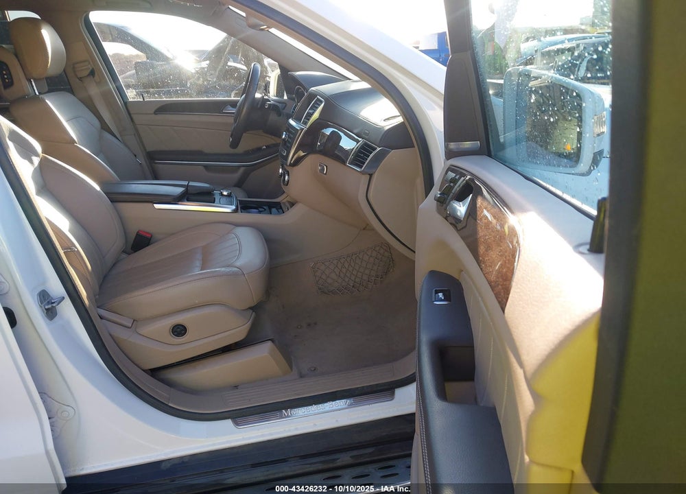 2014 MERCEDES-BENZ GL 450 4MATIC VIN: 4JGDF7CE9EA425939