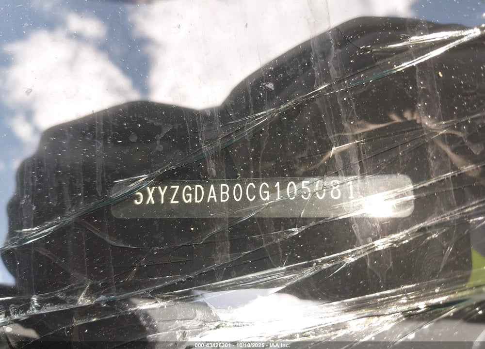 2012 HYUNDAI SANTA FE GLS VIN: 5XYZGDAB0CG105081