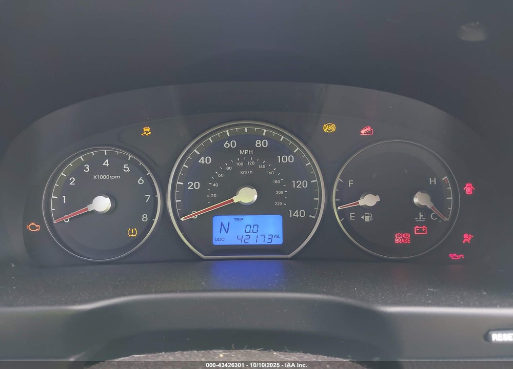 2012 HYUNDAI SANTA FE GLS VIN: 5XYZGDAB0CG105081