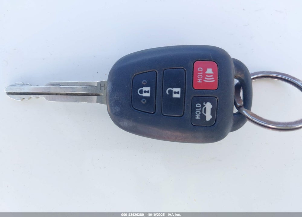 2017 TOYOTA CAMRY VIN: 4T1BF1FK7HU687645