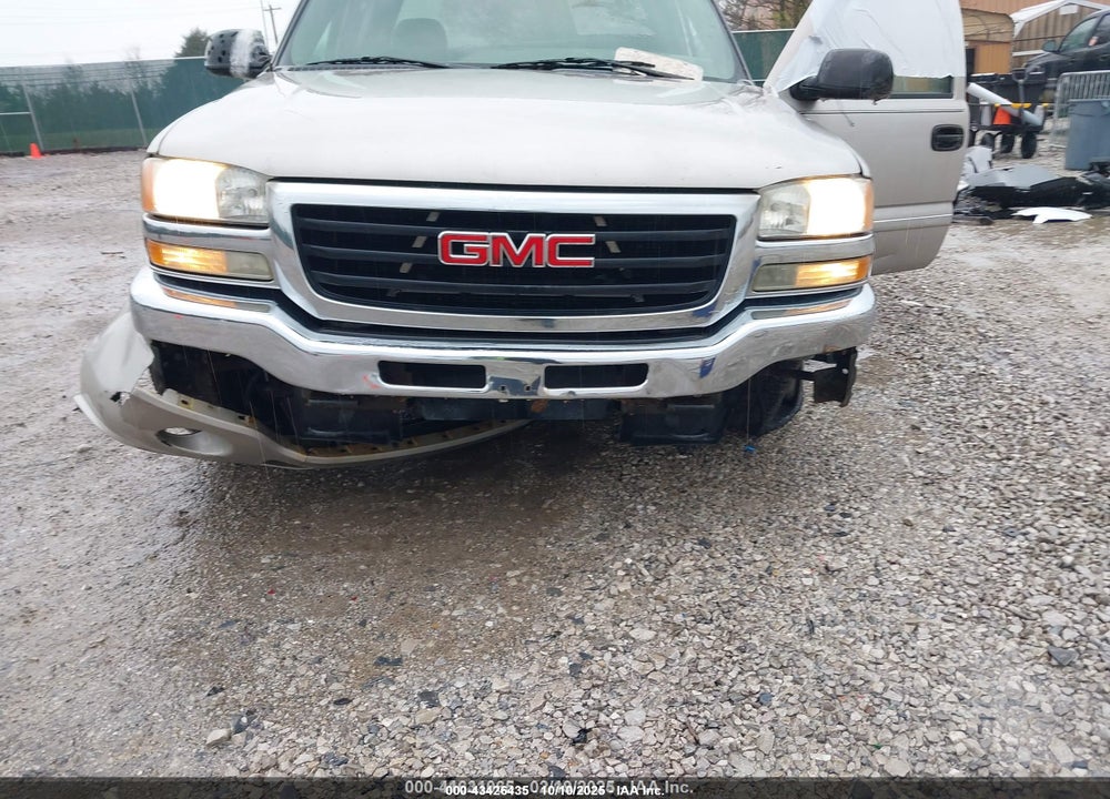 2005 GMC SIERRA 1500 SLE VIN: 2GTEC13T051194498