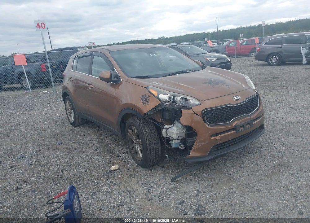 2018 KIA SPORTAGE LX VIN: KNDPM3AC1J7485402