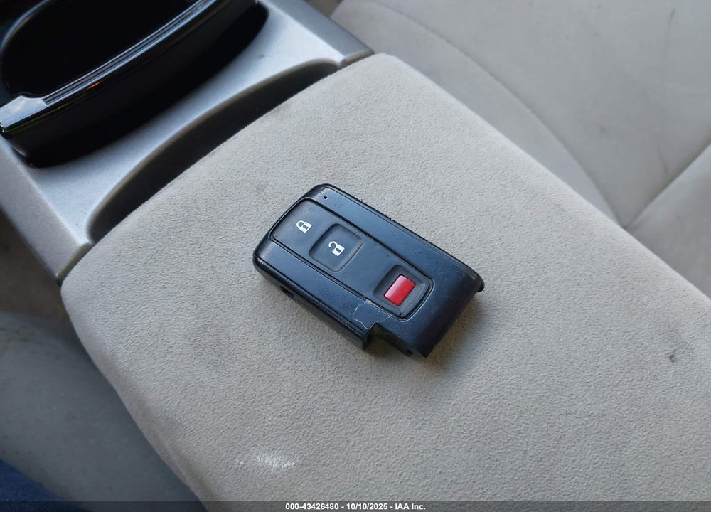 2007 TOYOTA PRIUS VIN: JTDKB20U673246979