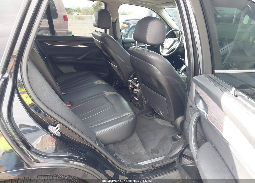 2015 BMW X5 VIN: 5UXKR0C5XF0K64291