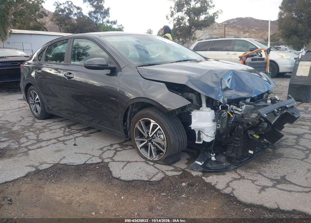 2024 KIA FORTE LXS VIN: 3KPF24AD3RE838007