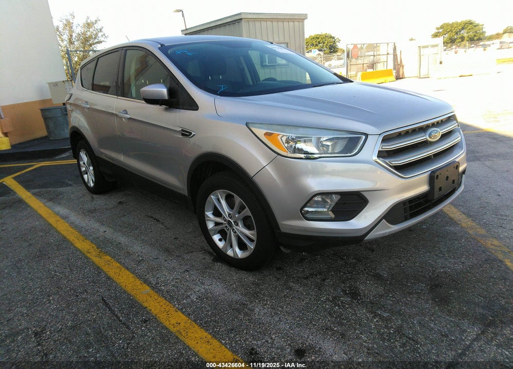 2017 FORD ESCAPE SE VIN: 1FMCU9GD3HUC16133