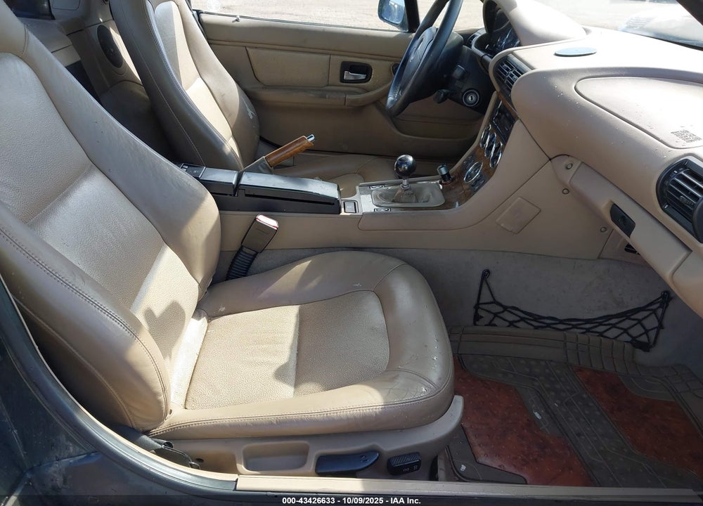 2001 BMW Z3 3.0I VIN: WBACN53421LJ57570