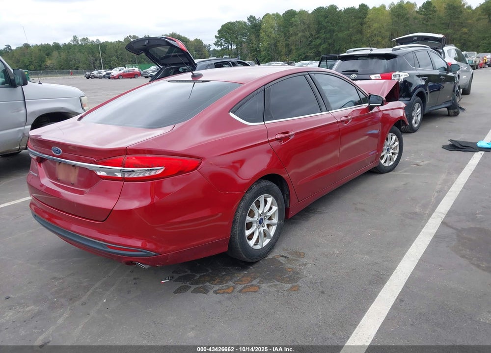 2018 FORD FUSION S VIN: 3FA6P0G79JR267315