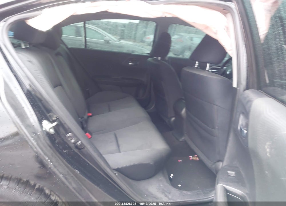 2015 HONDA ACCORD LX VIN: 1HGCR2F34FA147572
