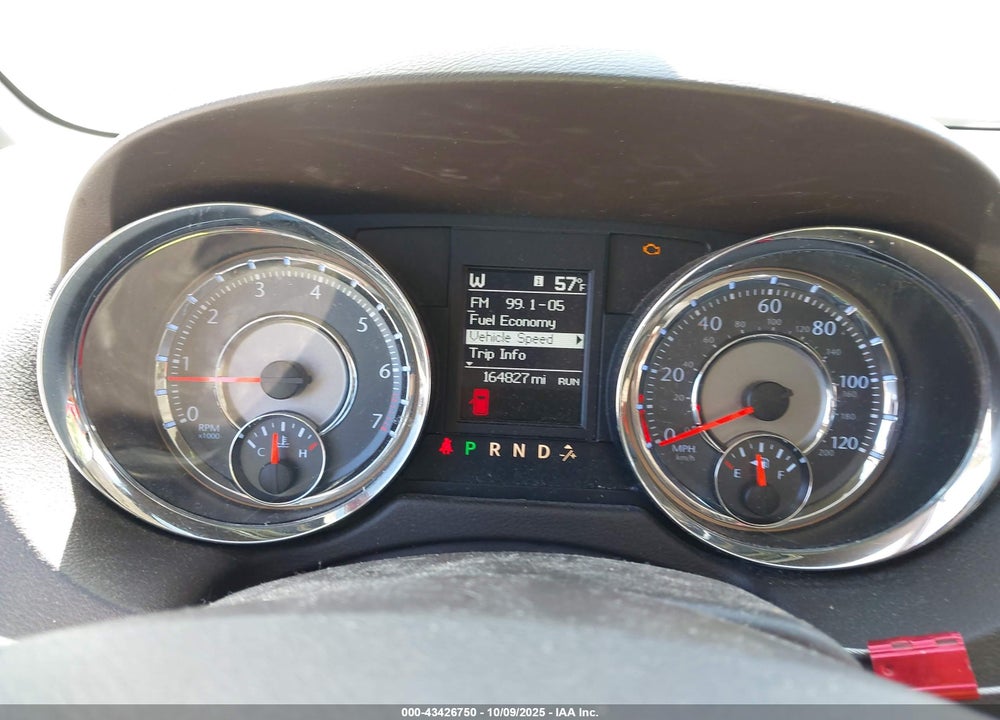 2014 CHRYSLER TOWN & COUNTRY VIN: 2C4RC1CG1ER178395