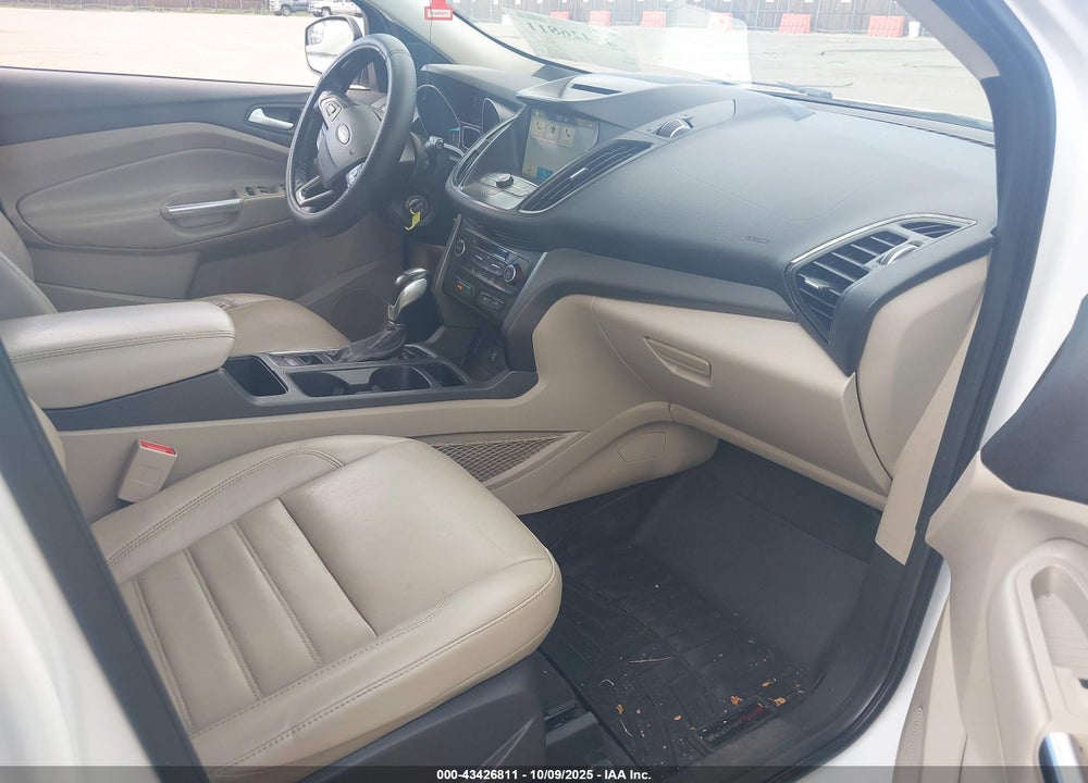 2018 FORD ESCAPE VIN: 1FMCU9H97JUB49391