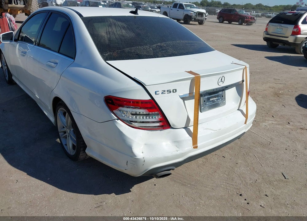 2014 MERCEDES-BENZ C 250 SPORT VIN: WDDGF4HB3EG215256