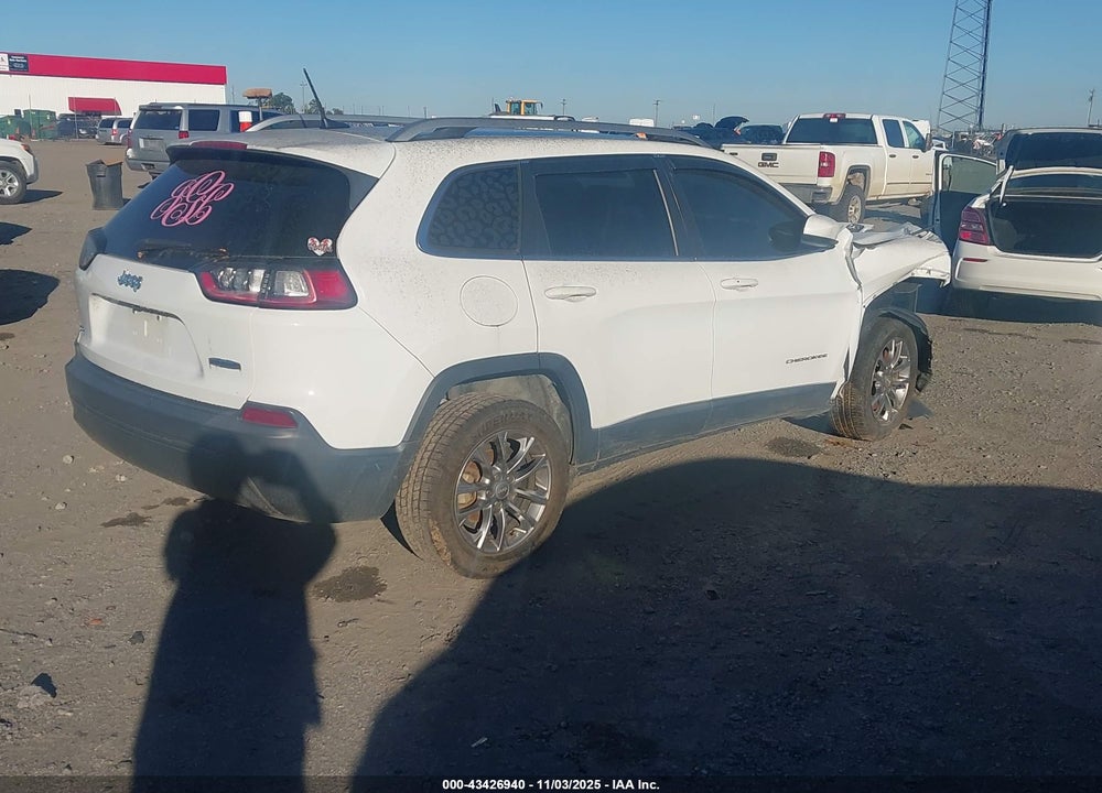 2019 JEEP CHEROKEE LATITUDE PLUS FWD VIN: 1C4PJLLBXKD202138
