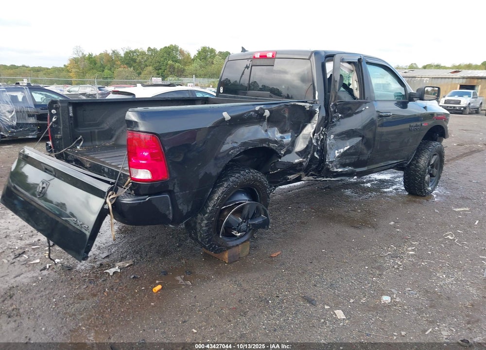 2018 RAM 1500 VIN: 1C6RR7GM0JS278232