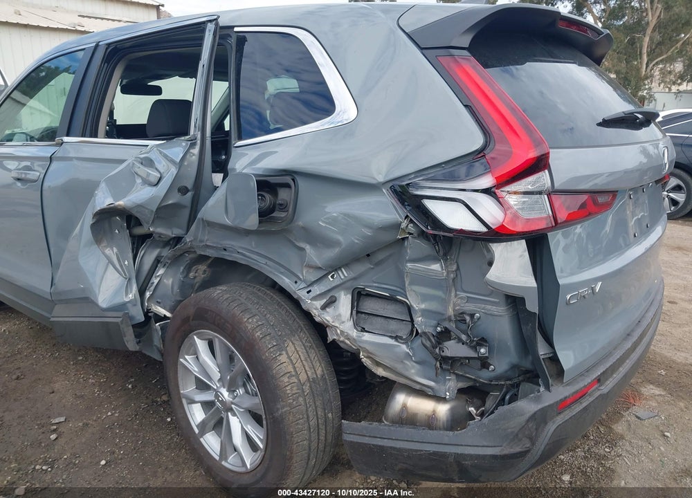 2025 HONDA CR-V EX 2WD VIN: 7FARS3H42SE007986