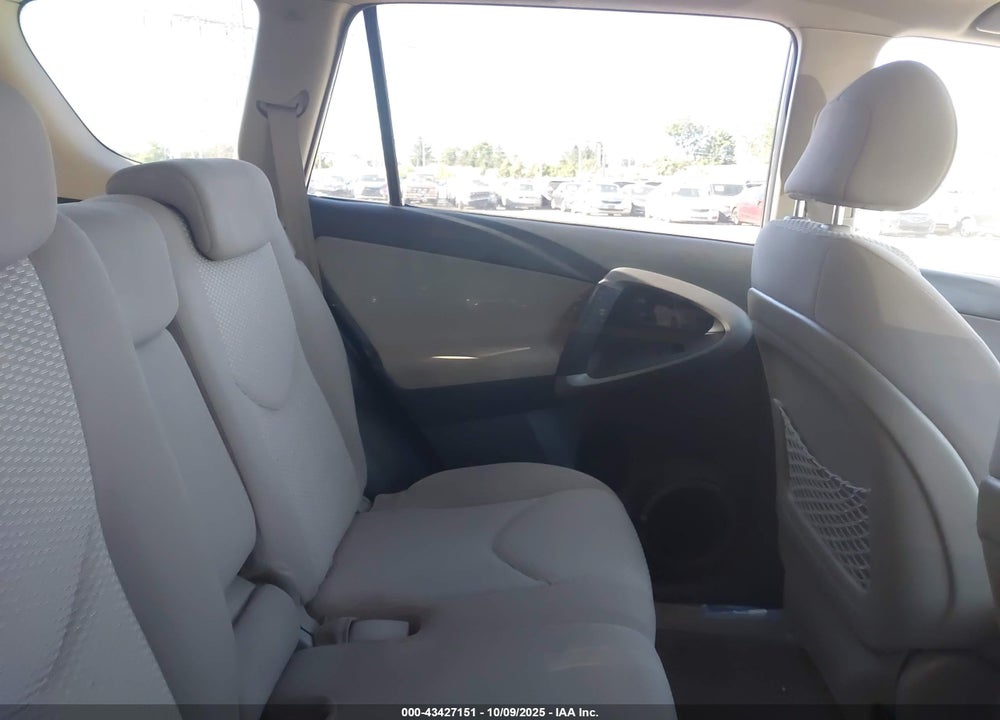 2008 TOYOTA RAV4 VIN: JTMBD31V485215114