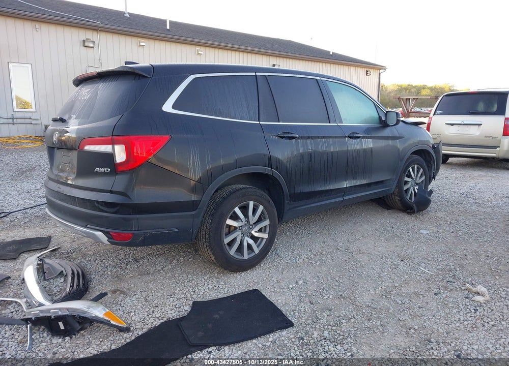 2022 HONDA PILOT VIN: 5FNYF6H54NB037856