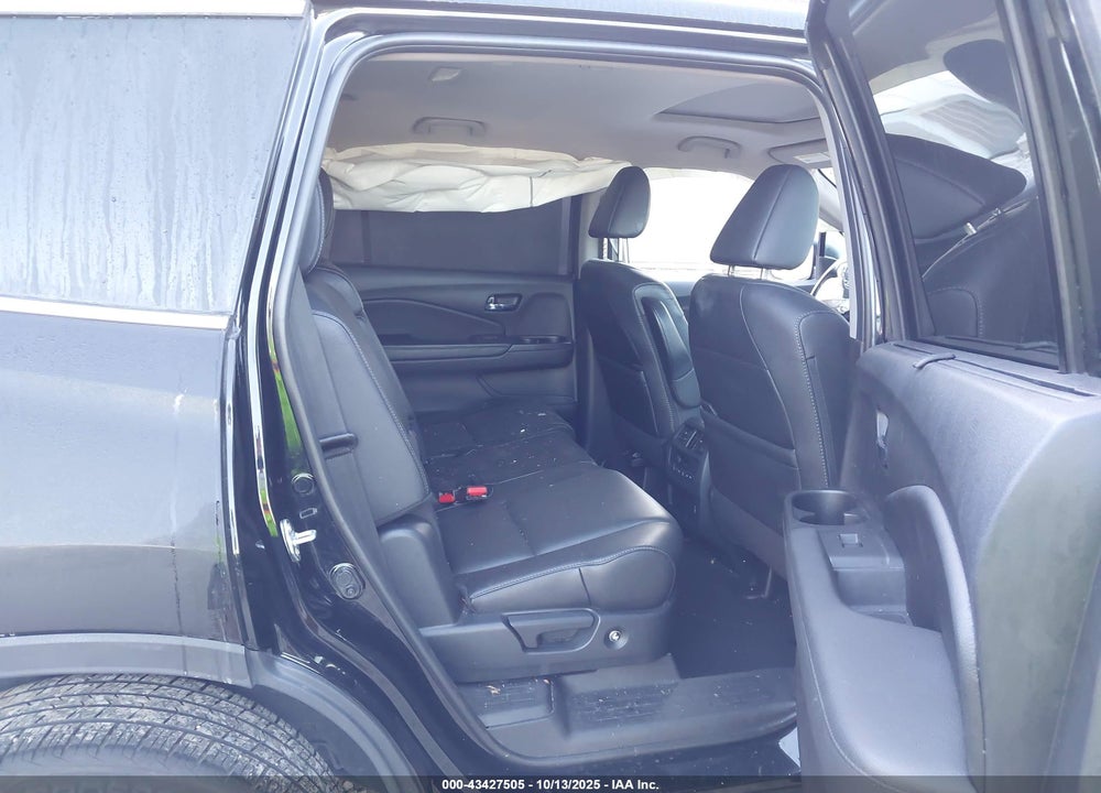 2022 HONDA PILOT VIN: 5FNYF6H54NB037856