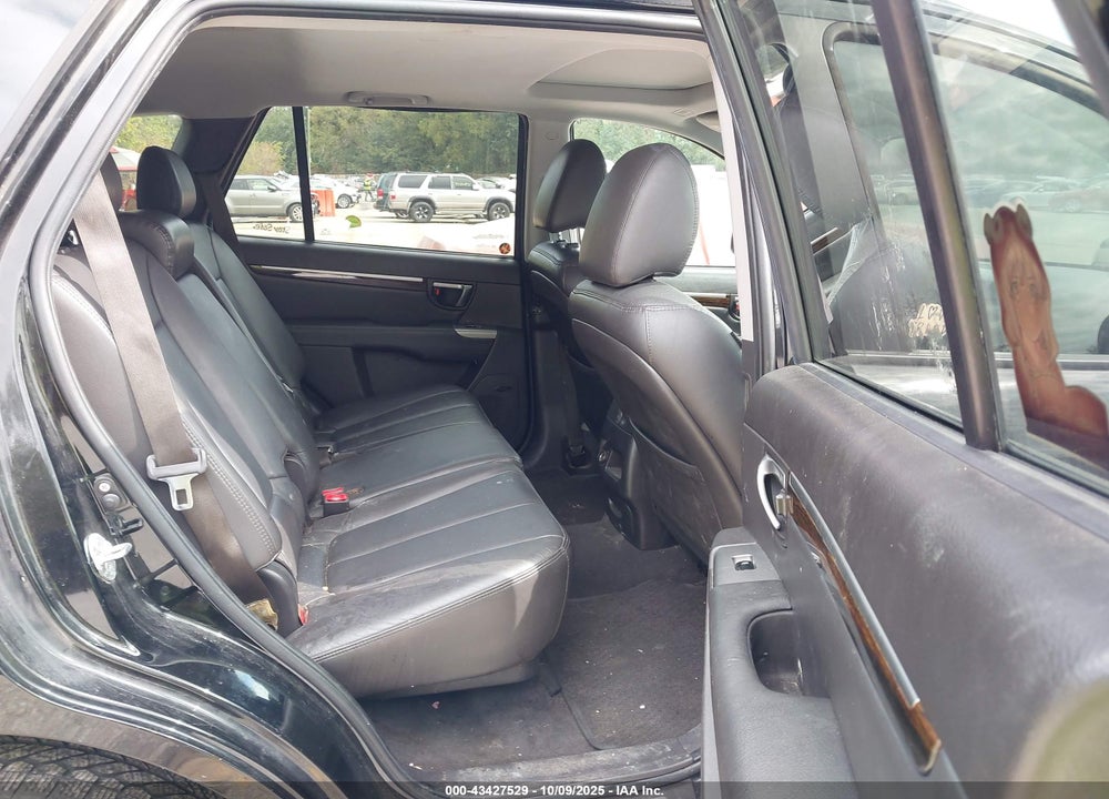 2011 HYUNDAI SANTA FE VIN: 5XYZK4AG0BG024235