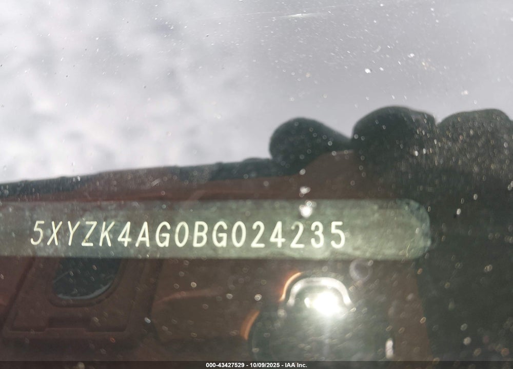 2011 HYUNDAI SANTA FE VIN: 5XYZK4AG0BG024235