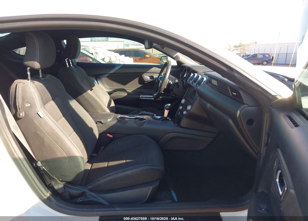 2015 FORD MUSTANG V6 VIN: 1FA6P8AM0F5385731