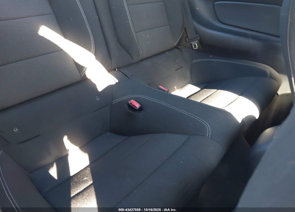 2015 FORD MUSTANG V6 VIN: 1FA6P8AM0F5385731