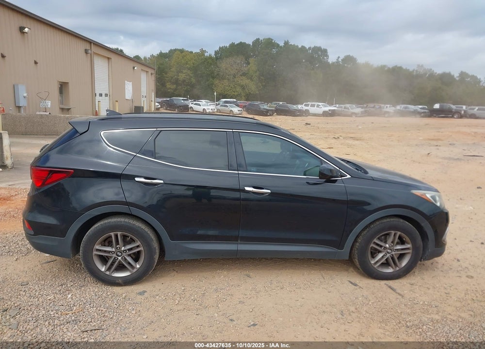 2017 HYUNDAI SANTA FE SPORT 2.4L VIN: 5NMZU3LBXHH031889