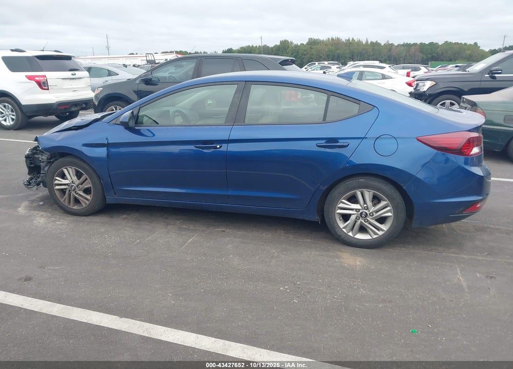 2020 HYUNDAI ELANTRA VIN: 5NPD84LF5LH579043