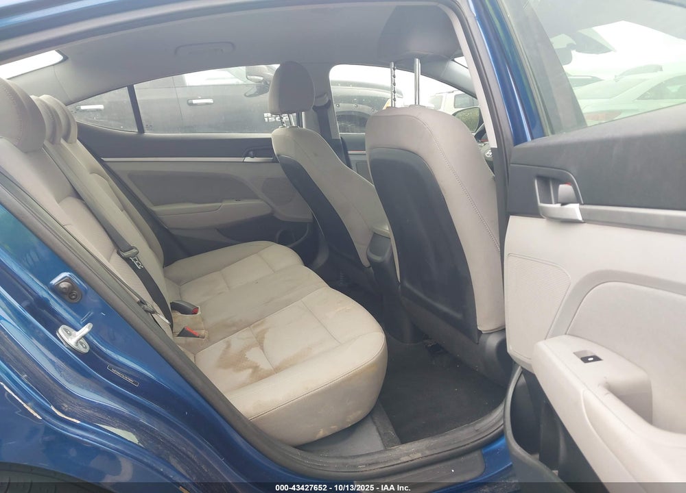 2020 HYUNDAI ELANTRA VIN: 5NPD84LF5LH579043