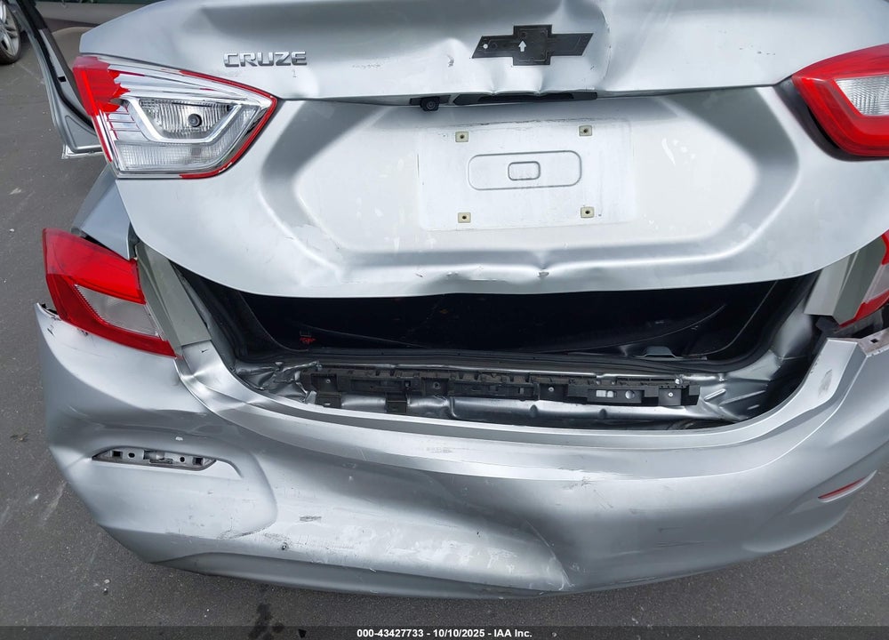 2017 CHEVROLET CRUZE LS AUTO VIN: 1G1BC5SM2H7146991