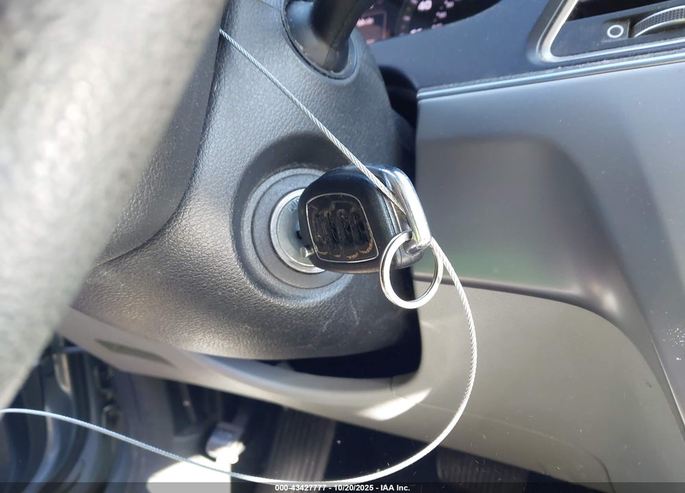 2015 HYUNDAI SONATA SE VIN: 5NPE24AF4FH000721