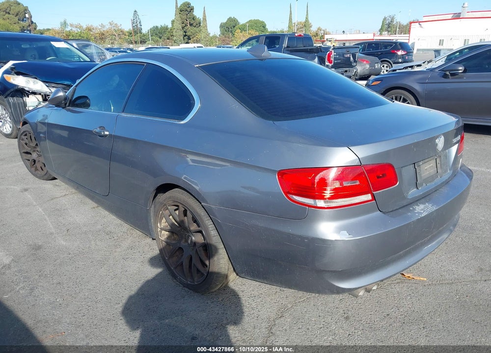 2007 BMW 3 SERIES VIN: WBAWV13577PK49077