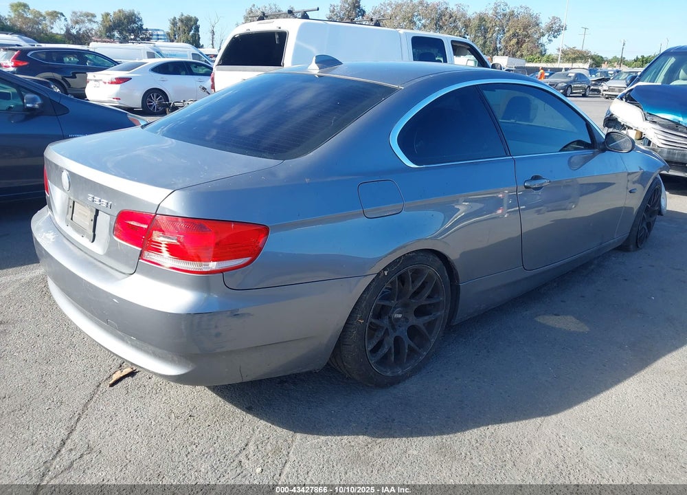 2007 BMW 3 SERIES VIN: WBAWV13577PK49077