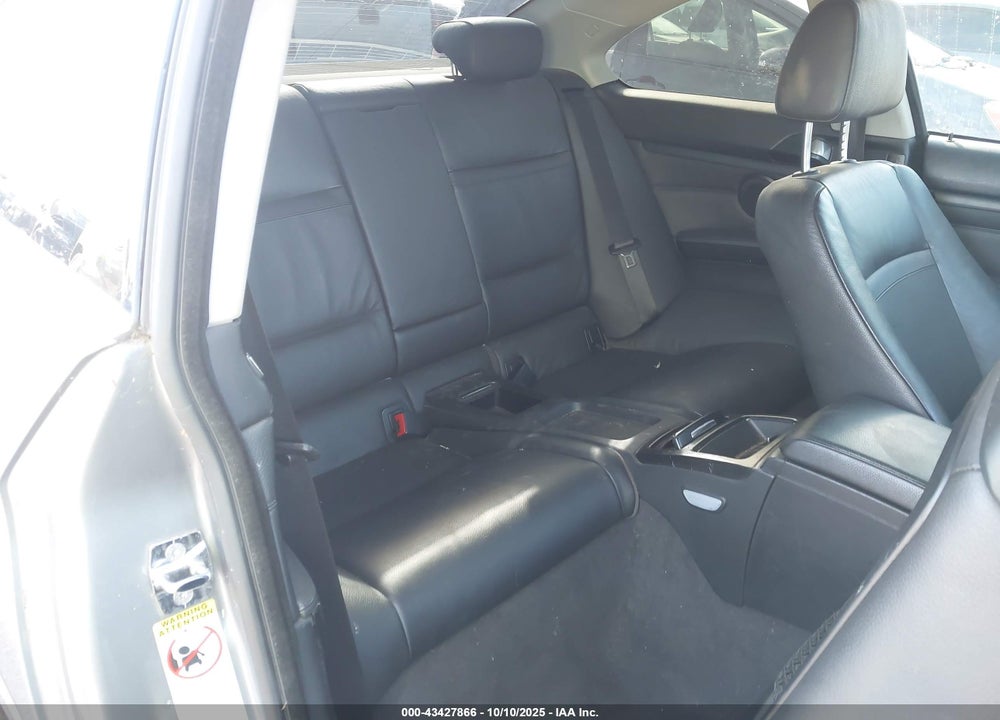 2007 BMW 3 SERIES VIN: WBAWV13577PK49077