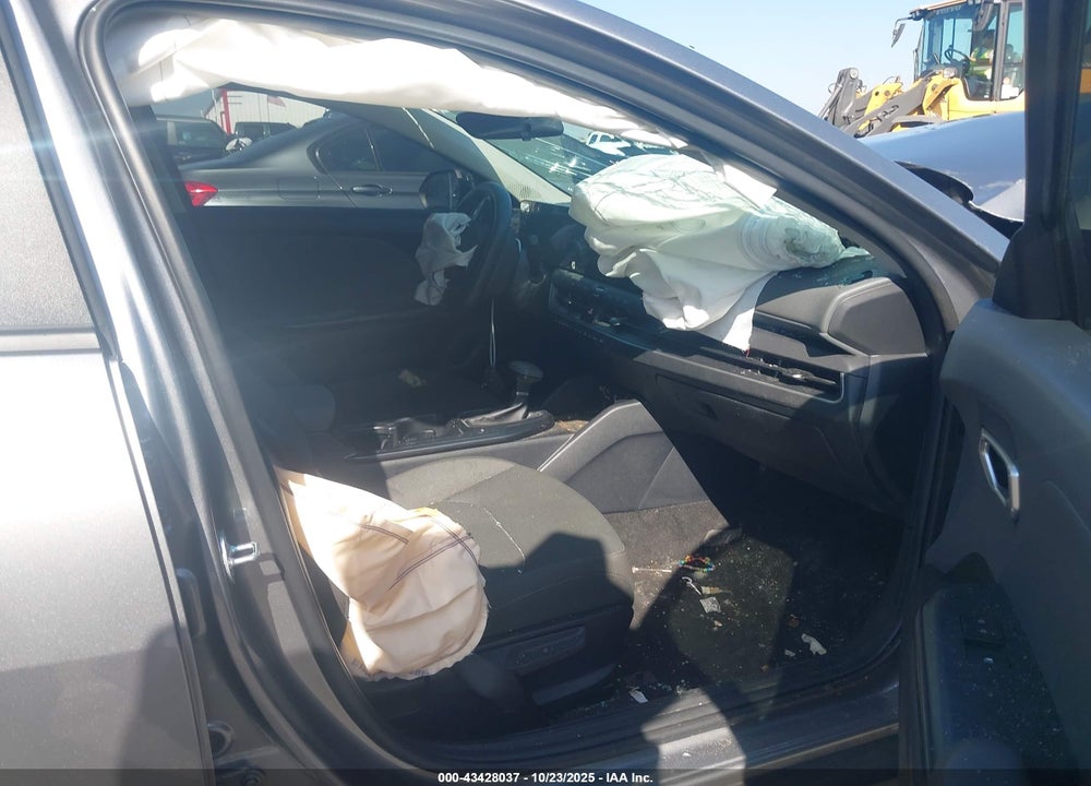 2025 KIA K4 LXS VIN: 3KPFT4DE5SE147410