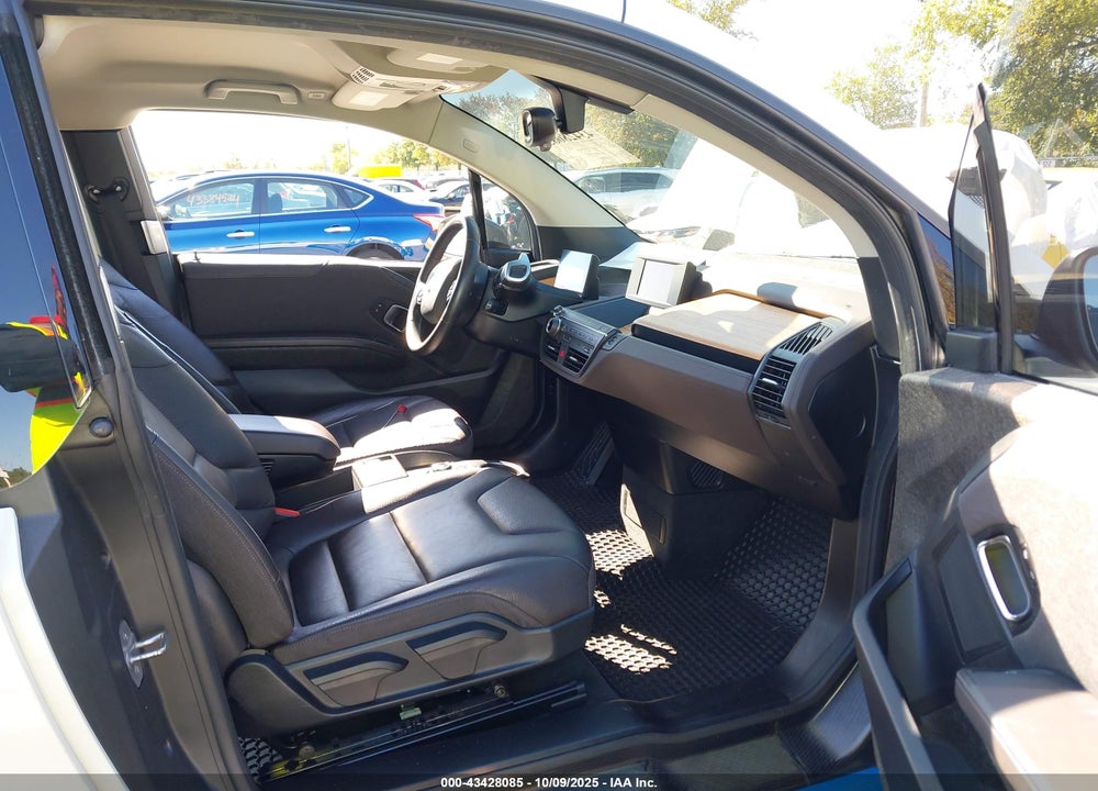 2016 BMW I3 VIN: WBY1Z2C51GV556844