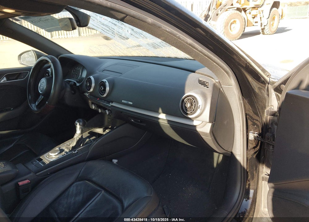 2017 AUDI A3 2.0T PREMIUM VIN: WAUAUGFF1H1038112