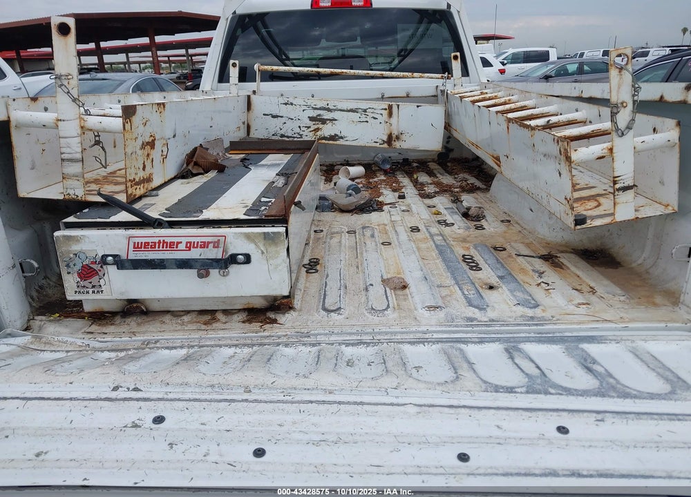 2018 RAM 2500 TRADESMAN 4X2 8' BOX VIN: 3C6LR4AT5JG363398
