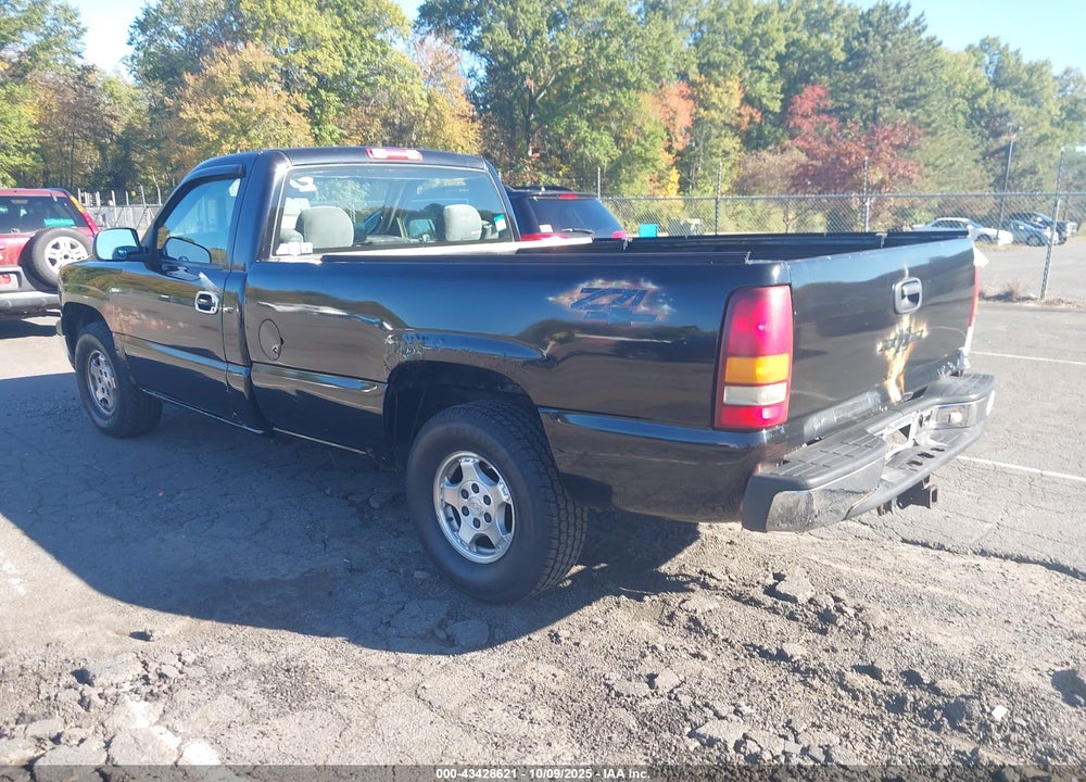 2000 CHEVROLET SILVERADO 1500 LS VIN: 1GCEK14T2YE137496