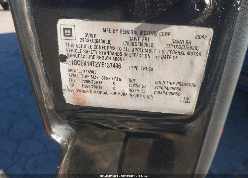 2000 CHEVROLET SILVERADO 1500 LS VIN: 1GCEK14T2YE137496