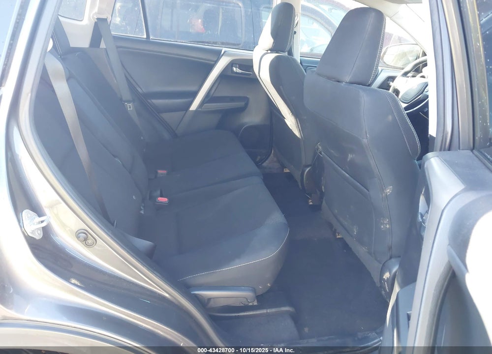 2016 TOYOTA RAV4 XLE VIN: 2T3WFREV5GW277976
